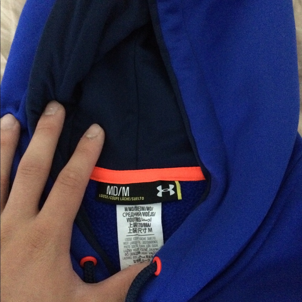Boys Under Armor jacket size med